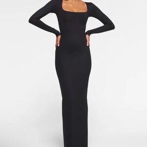 NWT SKIMS Body Long Sleeve Long Slip Dress Size L in Onyx